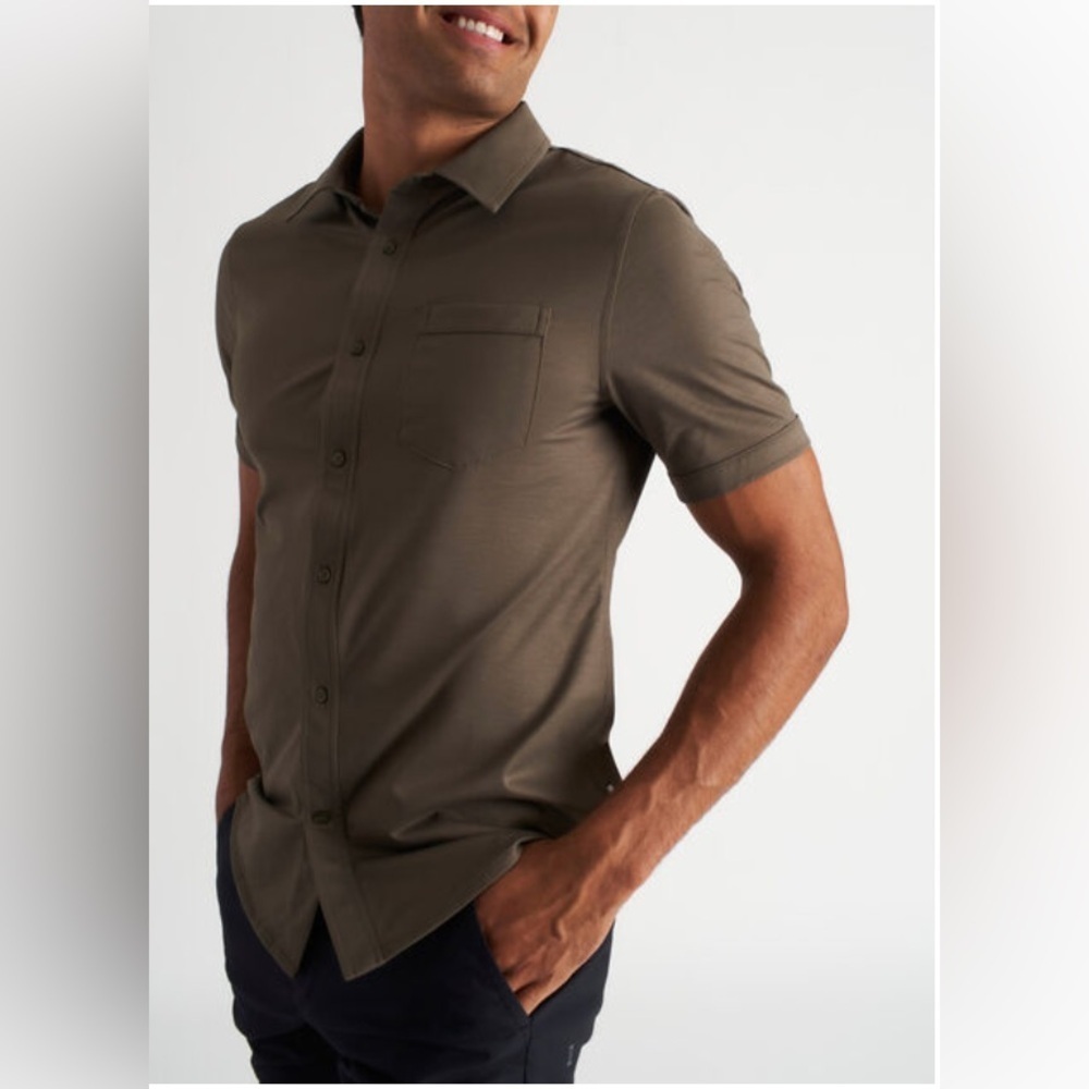 Kit and Ace Technical Short Sleeve Shirt - Olive Green - Men’s Size L